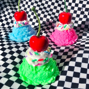 Fake Ice Cream Scoop Magnet - Realistic Fake Food - Pop Art Resin Decor - Candy Resin Art - Cool Fridge Magnet - Funky Decor -Big Magnet Set