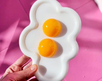 Giant Fried Egg Wall Art, Resin Food Art, Dopamine Decor, Pop Art Wall Sculpture, 3D Wall Art, Quirky Kitchen Decor, Kawaii Egg Tray