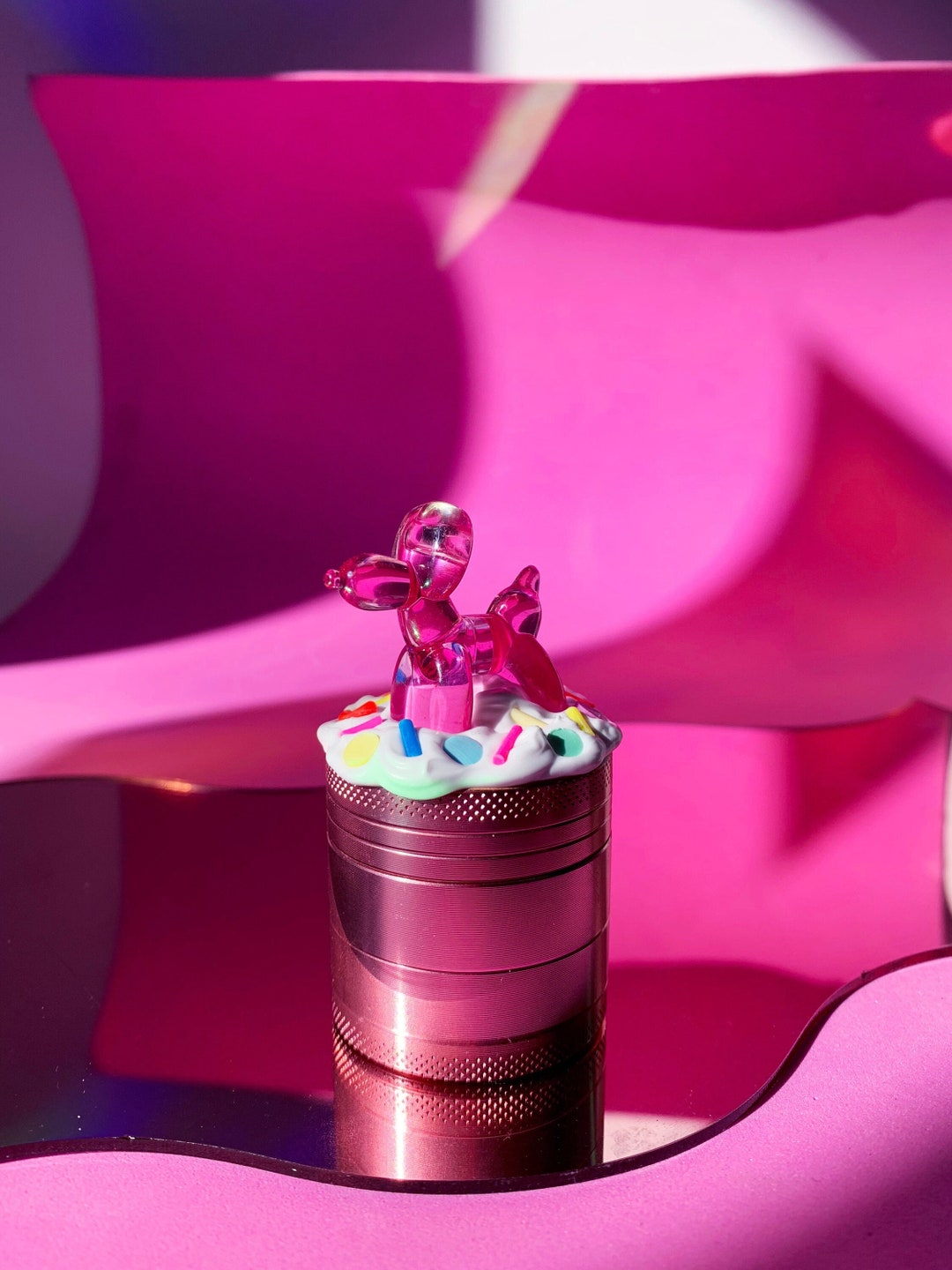 Fake Cake Pink Grinder - Balloon Dog Custom Grinder - Cute Kawaii Grinder - Stoner Mini Grinder - Pretty Y2K Grinder - Catcher Grinder