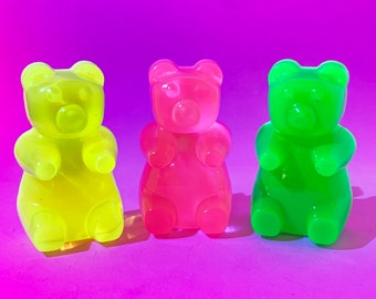 Resin Gummy Bear Magnet, Cute Food Magnet, Funky Home Decor, Gummy Bear Art, Dopamine Decor, Cool Candy Fridge Magnet, Food Lover Gift