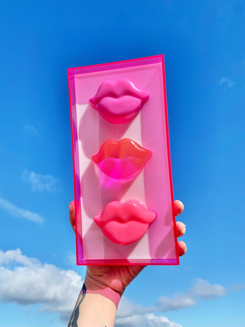 pink lips acrylic art - pop art sculpture