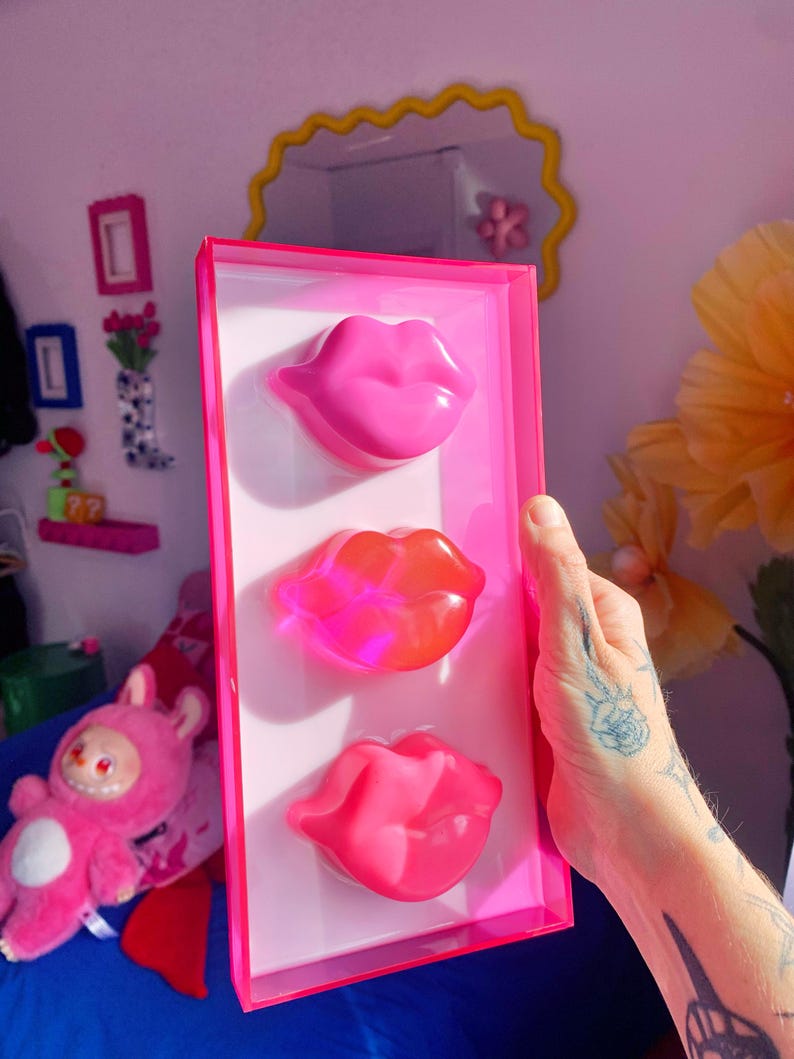 pink lips acrylic art - pop art sculpture