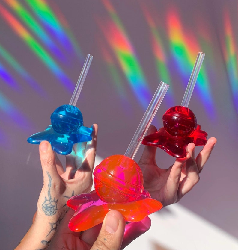 Jätte smältande 3D-klubba, smält klubba, hartspopkonst, fejkgodisdekor, matskulptur, dopamindekor, maximalistisk konst, funky dekor bild 1