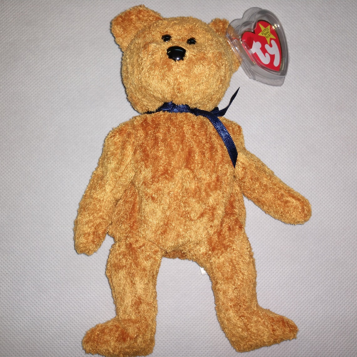 Fuzz el Oso 1999 Ty Beanie Baby Nuevo con protector de corazón Etsy