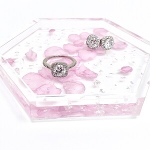 flower jewellery dish pressed flower glass trinket dish Resin trinket dish flower dish Ring Dish resin ring dish preserved flowers