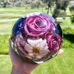 Custom Bouquet Preservation Dome, Wedding Bouquet Preservation Sphere, Preserved Flowers in Resin Half Sphere, Wedding Flower Art Decor