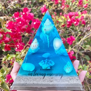 Custom Memorial Pyramid, Custom Cremation Ash Resin Pyramid, Cremation Ashes Art Decor, Memorial Keepsake Funeral Preservation Art