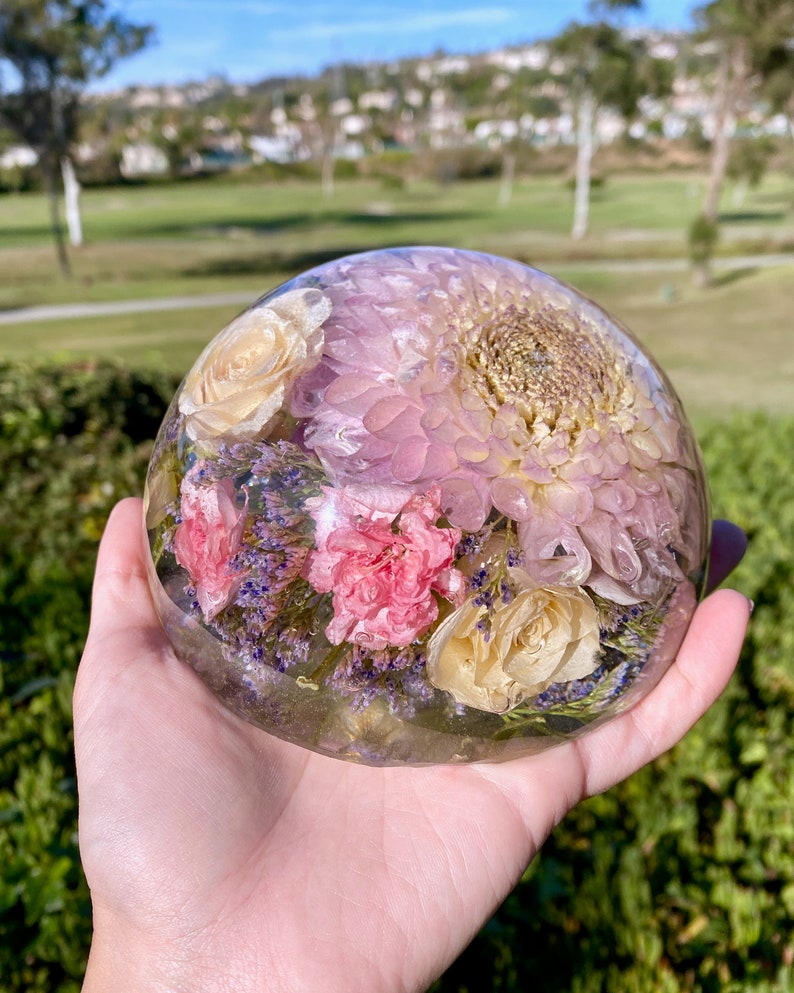 Custom Bouquet Preservation Dome, Wedding Bouquet Preservation Sphere, Preserved Flowers in Resin Half Sphere, Wedding Flower Art Decor image 8