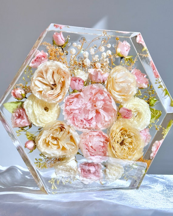 Flower Preservation in Resin/ Resin Flower Keepsake/ Preserved Bouquet