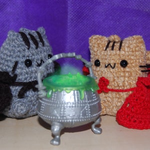Knitted Spooky PUSHEEN Count Vampire Cat Unique Kawaii Exclusive Toy Dark Magic Halloween Handicraft Sweet Cute Amigurumi Lovers