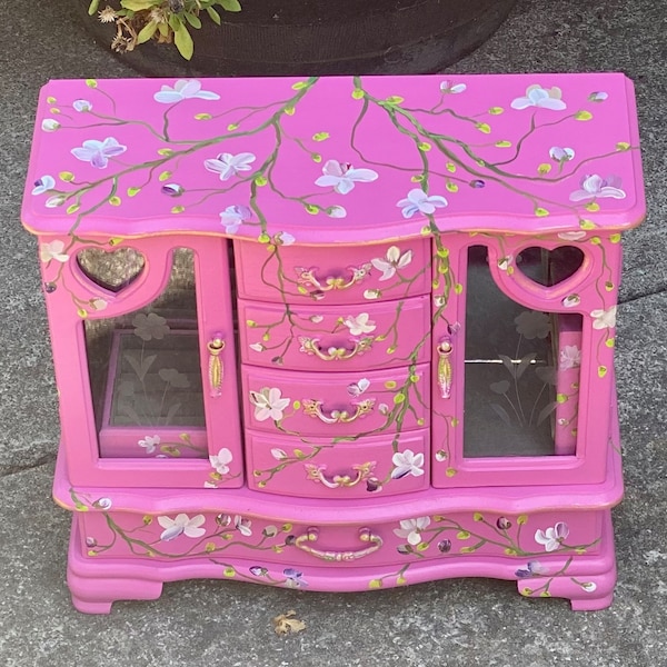 Out of Stock! Unavailable! Pink Jewelry box, Jewelry organizer, Original Hand painting Jewelry Box With Magnolias, Customized order