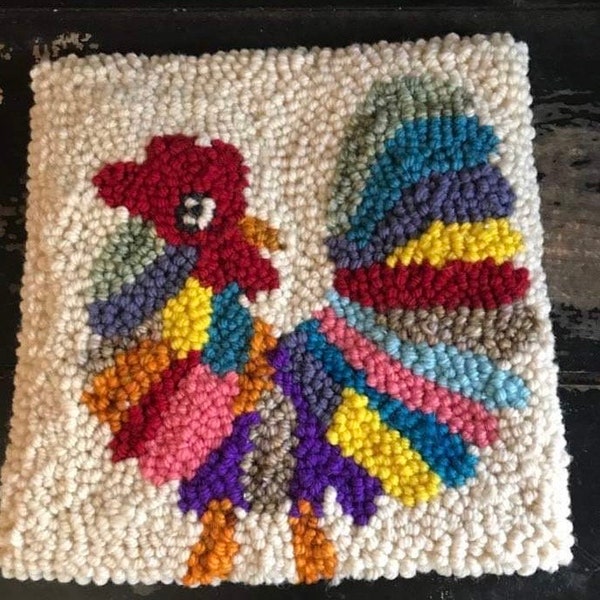 Rug Hooked 10” Boho funky chicken * wool*rug hooking needle punch mat