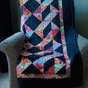 Modern Patchwork Quilted Throw: Colorful Dorm Decor (48.5&quot; x 60&quot;)