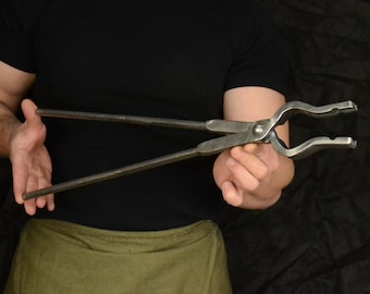 Blacksmithing Tongs (Universal) – Versatile Professional Tools for Every Forge