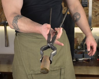 Blacksmithing Round Jaw Tongs: Precision Forging Tool