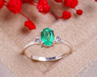 Anello con smeraldo 100% naturale - Anello con smeraldo verde - Anello con smeraldo taglio ovale - Anello con gemme di smeraldo - Anello con smeraldo vintage - Anello in argento sterling 925 - Smeraldo