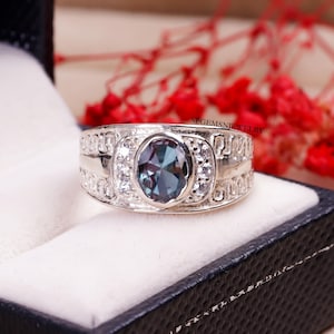 Round Cut Lab Alexandrite Ring Gemstone Ring Sterling Silver Color Changing Wedding Ring June Birthstone Ring