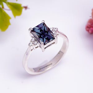 Anillo de alejandrita verde azulado/morado, plata de ley 925, anillo de compromiso, anillo de promesa, anillo de piedra natal de junio, regalo de aniversario para ella