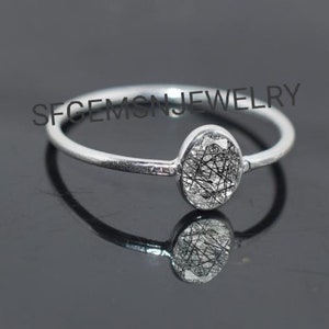 Zierlicher Schwarzer Rutilquarz Verlobungsring - 925 Sterling Silber - Ovaler Schliff - Kleiner Ring Schwarzer Edelstein Ring - Geschenk für Frau