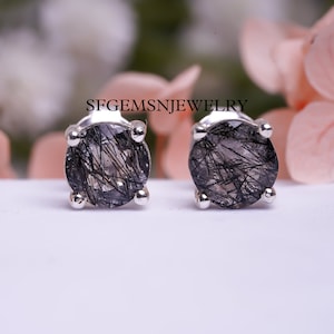 10mm Round Faceted Studs Earrings 10mm Round Faceted Studs Earrings