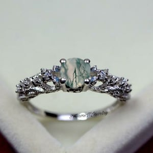 Vintage Moss Agate Engagement Ring Unique Wedding Ring  Round Cut Cluster Ring Promise Ring  Anniversary Gift