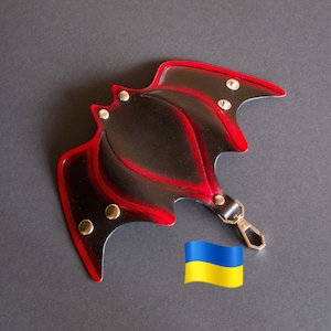 Cartera de cuero con llavero de murciélago vampiro. Estuche de cuero rojo y negro para llaves. Un bonito regalo gótico hecho a mano para hombre o mujer.