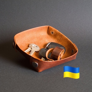 Brown square leather valet tray for men with straps on buttons. Made in Ukraine. Best housewarming neighbor gift. Handmade from Ukraine