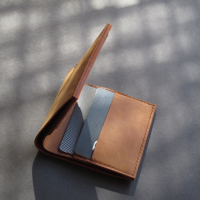 Brown bifold leather minimalist wallet with id window. Mens small card holder wallet. Made in Ukraine image 6