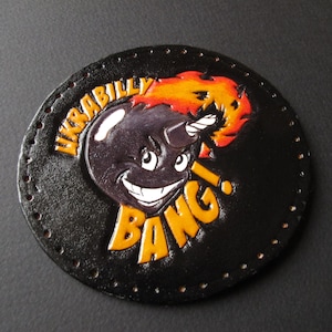 Met de hand bewerkte leren patch voor op jas. Leren bikerpatch met reliëf. Oekraïense rockabilly leren patch. Op bestelling gemaakt
