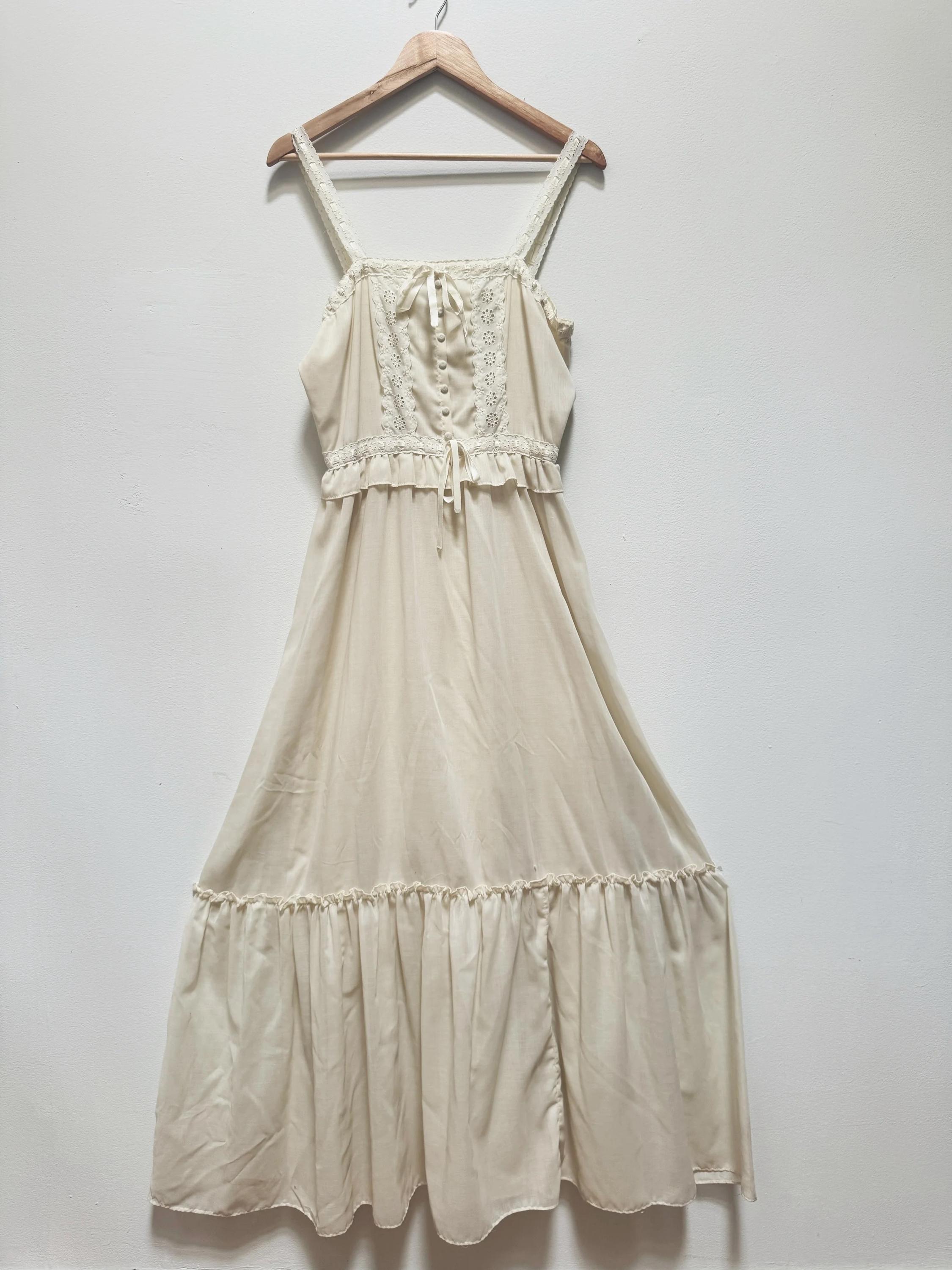 vintage cream maxi dress Clothing : Maxi Dresses : 'Delilah' Vintage Cream Lace Maxi Dress