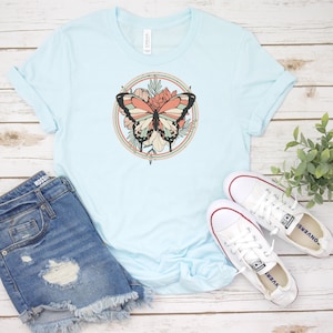 Floral Butterfly Shirt, Butterfly Shirt, Retro Butterfly T-shirt, Monarch Butterfly, Retro Shirt, Be Kind T-shirt Floral Shirt, Vintage Tee