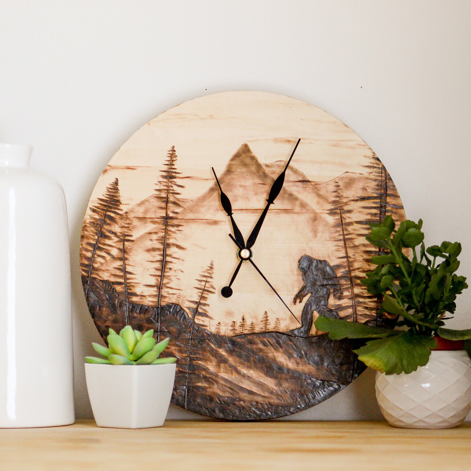 Bigfoot Clock | Bigfoot Father's Day | Bigfoot Gift Idea | Sasqua…