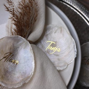 Personalized Capiz shell engraving – suitable as a place card, for weddings, table decorations, spa gifts, name tags, corporate events, or welcome gifts.