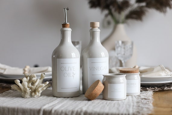 500ml Steingut-Flasche „Beige Eleganz“ – Olivenöl- oder Essigspender mit Korken oder Ausgießer – stilvoll & handgemacht