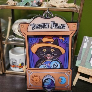 Fortune Teller Cat Shaker Keychain