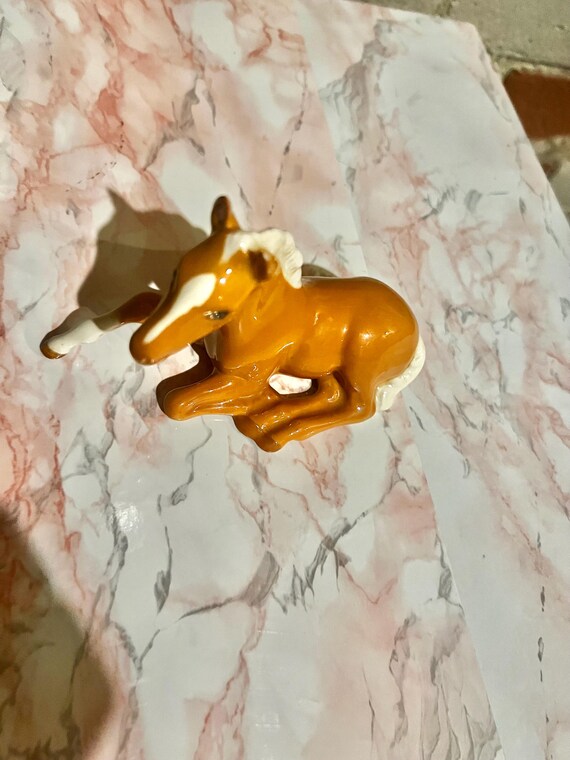 ベスウィック 915 パロミノ子馬の置物 - Etsy 日本