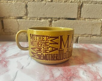 Taza vintage de cerámica con asa: un regalo para mamá
