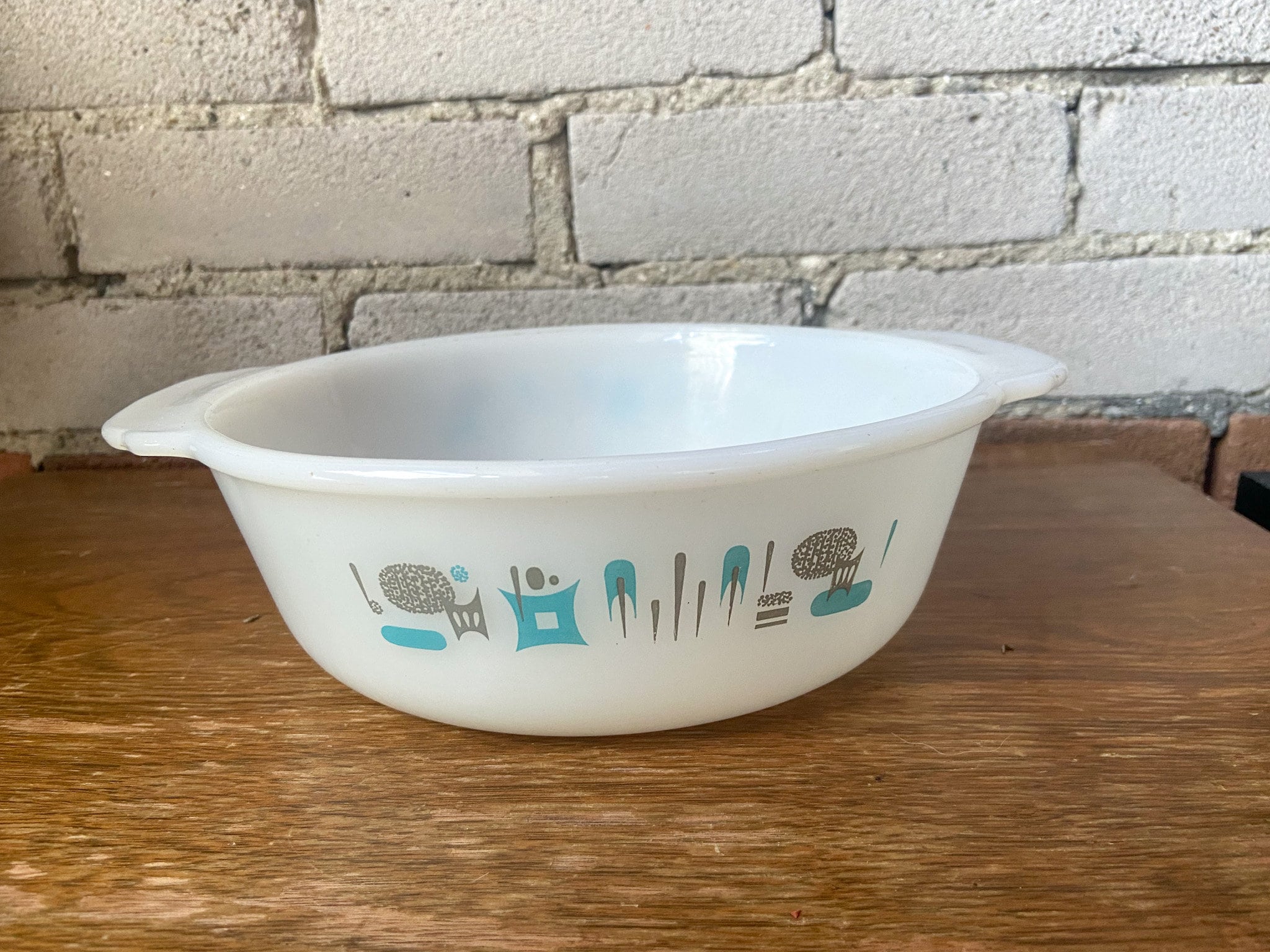 ヴィンテージミルクガラスキャセロール皿：ブルー＆グレーアトミック