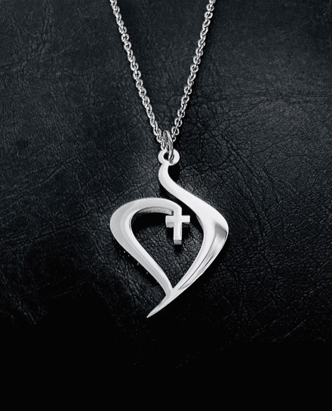 FAITH Cross Necklace Woman/2 Colors 2 Sizes, Gifts for Her, Heart