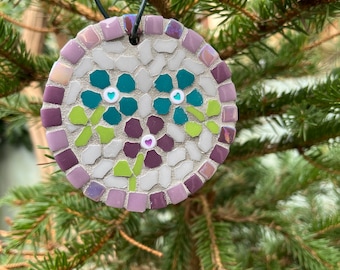 mosaic flower on slate to hang in the garden  or home, - Mother's Day gift, garden decor, birthday gift,