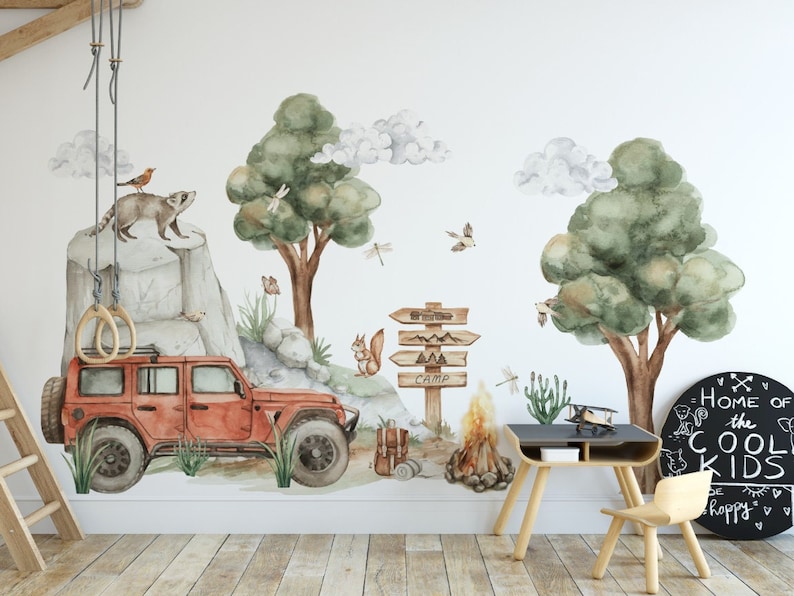 Wandaufkleber für ein Jungenzimmer, Jeep, Geländewagen, Bäume, Wald, Tiere, XL-Wandaufkleber Kinderzimmer Bild 1