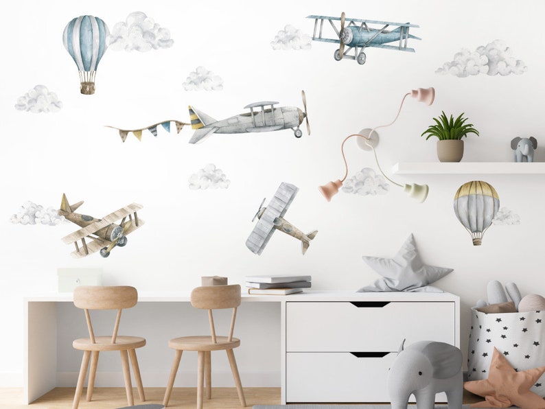 Stickers muraux avions ballons et nuages pour chambre d'enfant image 1