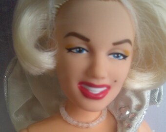 HOT SALE Rare Marilyn Monroe doll, 1993 vintage Marilyn Monroe doll With Original Packaging, Collector doll, Silver Sizzle  Barbie Doll