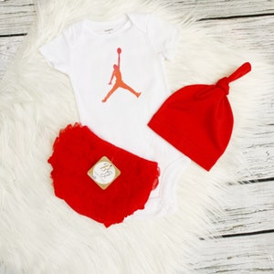 Newborn jordans best sale boy