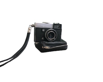 Vintage Chaika-2M camera with Industar-69 2.8/28 lens 70s of the USSR with black leather case, gift idea, collecting cameras