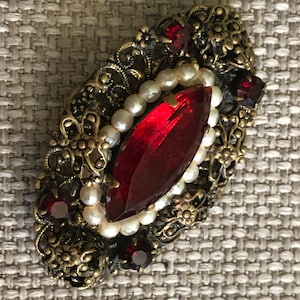 Vintage USSR Gold-Plated Brooch: Red Stone & Pearl Pin