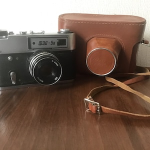 Fotocamera sovietica vintage "FED-5V" con obiettivo "I-61L / D" e custodia in pelle originale, fotocamere vintage per la fotografia, idea regalo