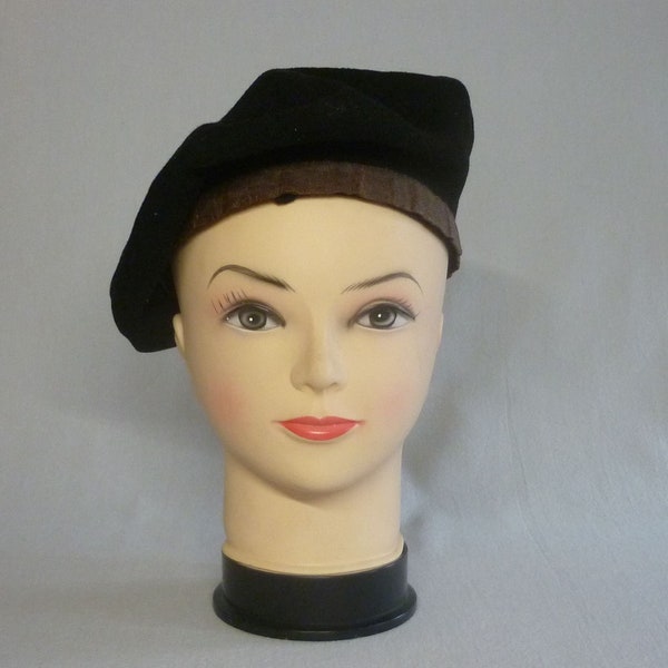 Traditional Vintage French Basque Black Felted Wool Beret