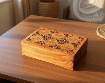 Wooden Box/jewellery /wooden/Boho decor/hippie decor/floral gift/ large keepsake/ mums jewellery/ boho chic design/flower/Wooden gifts