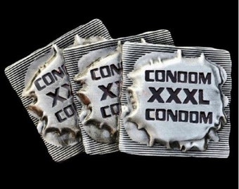 Condom Belt Buckle Safe Sex Publicity Protection Rubber XXXL Fun Buckles Belts